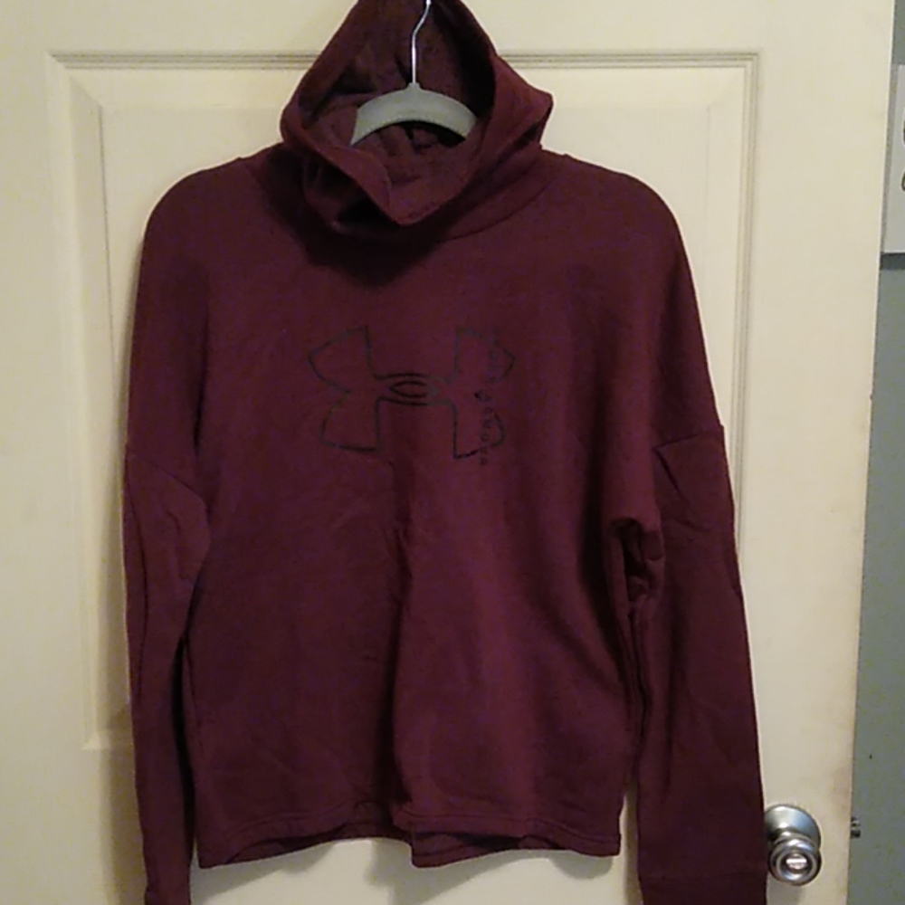 Under Armour large neck hoodie